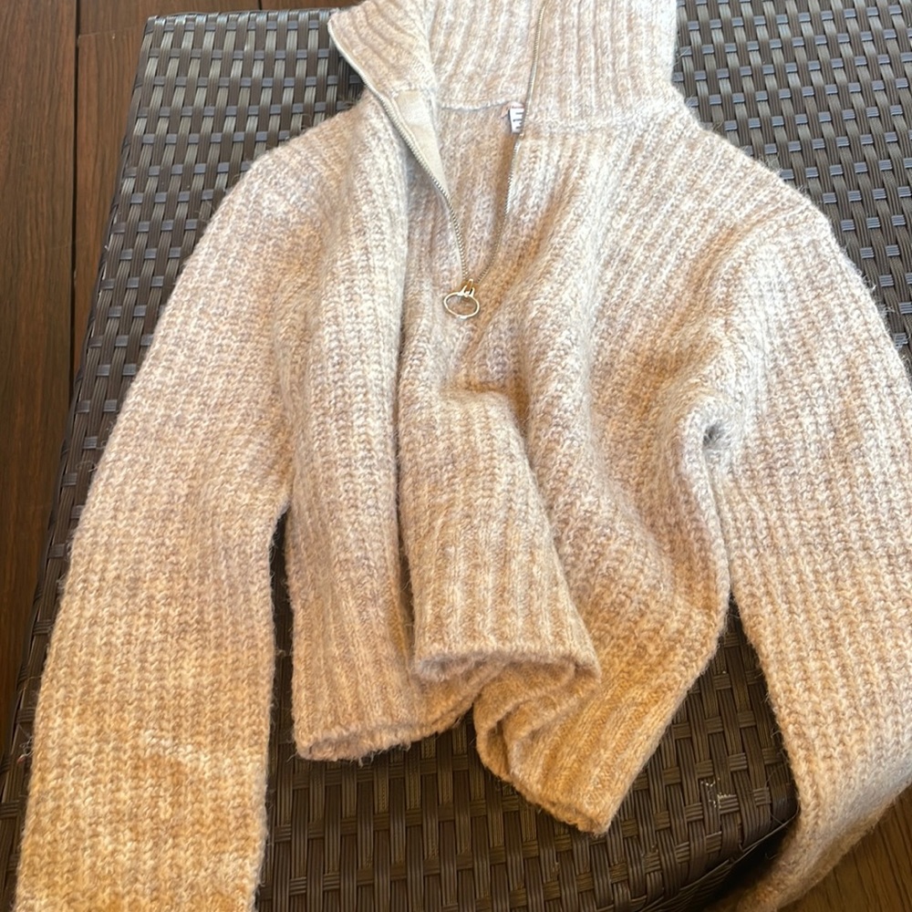 Cropper zip up sweater